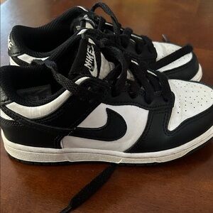 Nike Panda Dunks. Didn’t wear very long 🫶🏼 boys or girls!